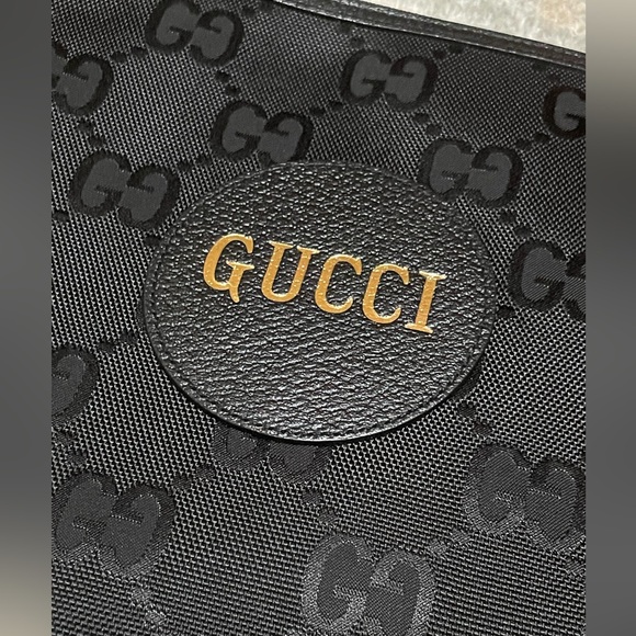 GUCCI OFF THE GRID CLUTCH NWT Full Set - Picture 9 of 14
